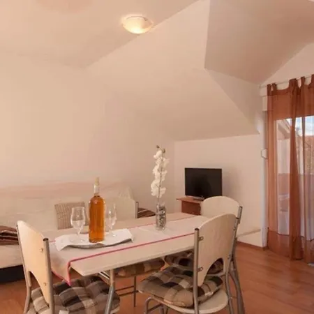 Apartman Maretic Bilice